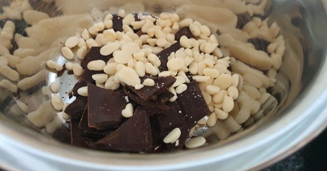 חטיפי קורנפלקס ושוקולד