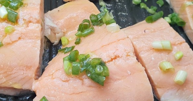 סלמון צרוב במחבת