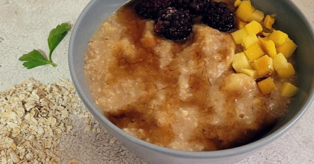 דייסת קוואקר עם פירות