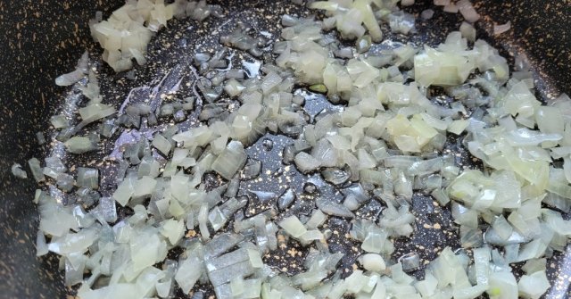 קציצות עוף ואפונה