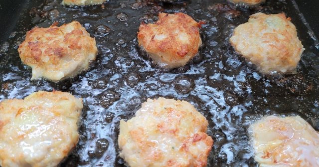 קציצות עוף ואפונה