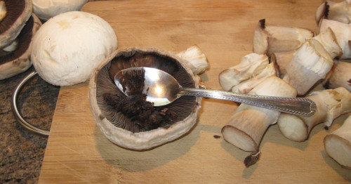 פטריות ממולאות בעדשים