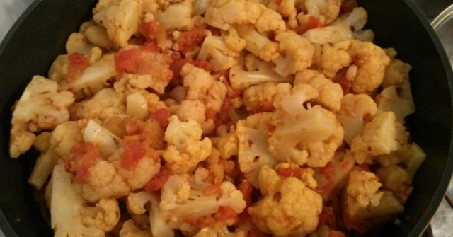 תבשיל כרובית וחומוס מהמטבח ההודי