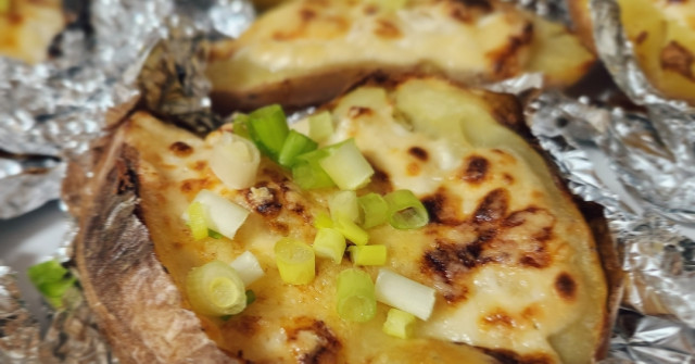 תפוחי אדמה ברוטב בשמל בתנור