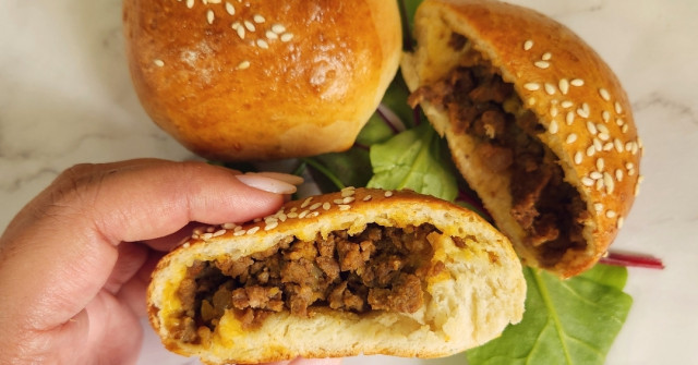 לחמניות ממולאות בבשר/ עוף