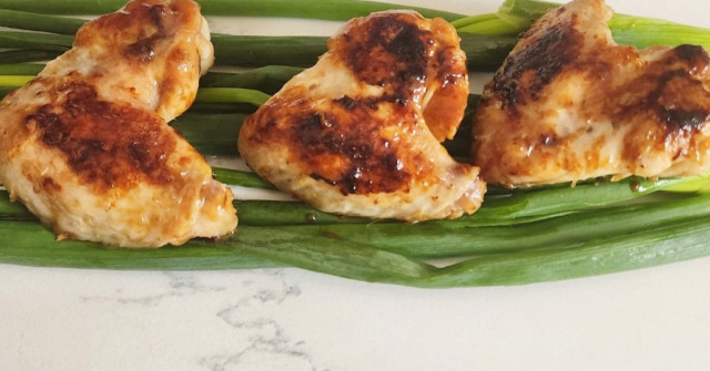 כנפיים ברוטב